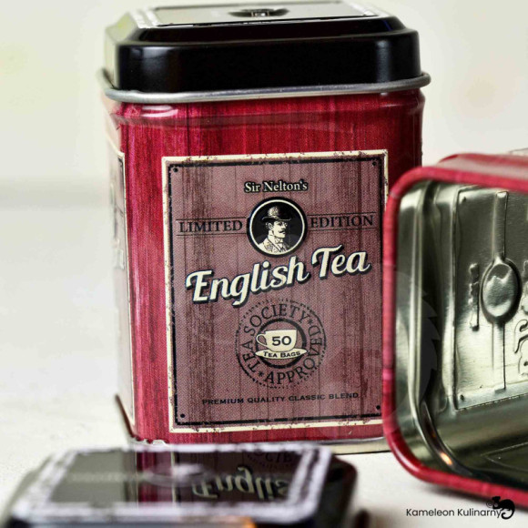 PUSZKA METALOWA na herbatę ENGLISH TEA bordowa 25g PUSZKA METALOWA na herbatę ENGLISH TEA bordowa 25g