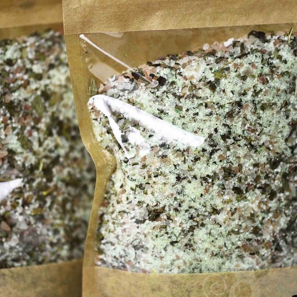 KAMELEON KULINARNY sól do kąpieli ZIOŁOWO-EUKALIPTUSOWA +