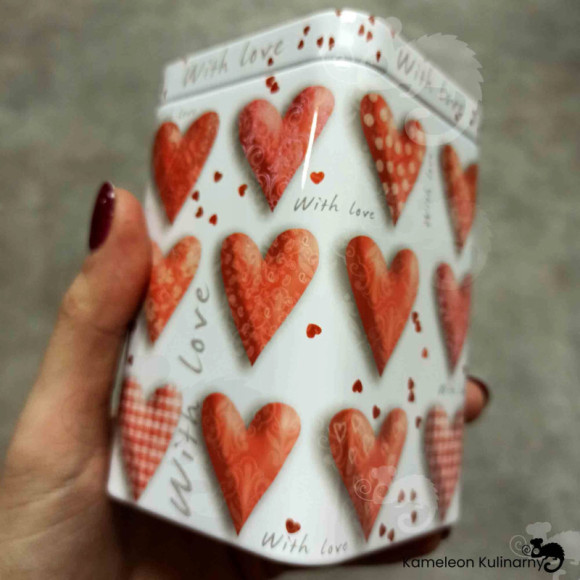 PUSZKA METALOWA DUŻA na herbatę produkty sypkie SERCA LOVE 70x70x100 100g PUSZKA METALOWA DUŻA na herbatę produkty sypkie SERCA LOVE 70x70x100 100g