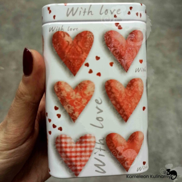 PUSZKA METALOWA DUŻA na herbatę produkty sypkie SERCA LOVE 70x70x100 100g PUSZKA METALOWA DUŻA na herbatę produkty sypkie SERCA LOVE 70x70x100 100g