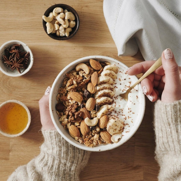 OneDayMore GRANOLA CYNAMONOWA Z ORZECHAMI 450g Migdały + Nerkowce + Laskowe OneDayMore GRANOLA CYNAMONOWA Z ORZECHAMI 450g Migdały + Nerkowce + Laskowe