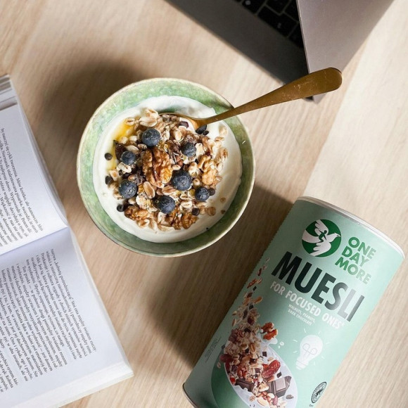 OneDayMore MUSLI DLA SKONCENTROWANYCH 450g Żelazo Magnez Omega-3 Błonnik
