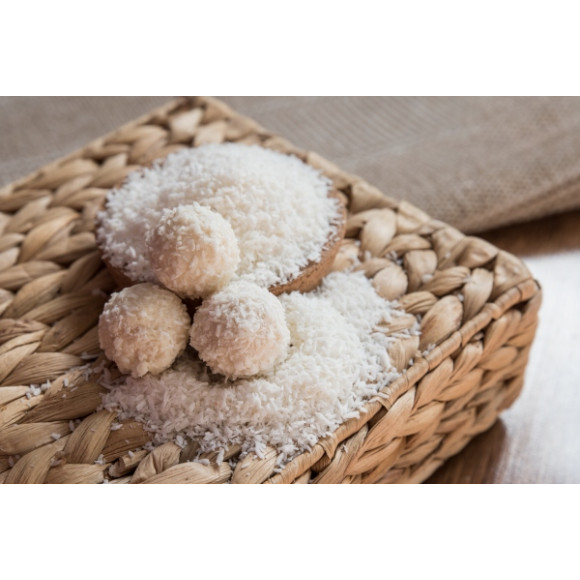 Helcom WIÓRKI KOKOSOWE kokos do ciast deserów kuchni azjatyckiej 100g 0,1KG