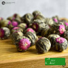 HERBATA KWITNĄCA BIAŁA ręcznie zwijana Z KWIATEM Lichi Plum 1szt kulka