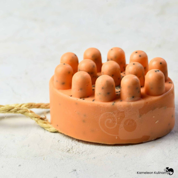 MYDŁO handmade KOSTKA do masażu i peelingu 150g MYDŁO handmade KOSTKA do masażu i peelingu 150g